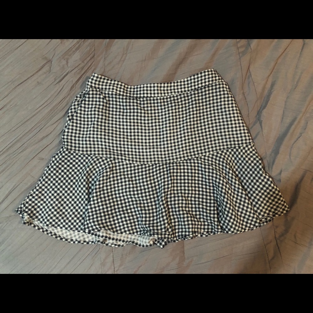 Hollister Checker print skort